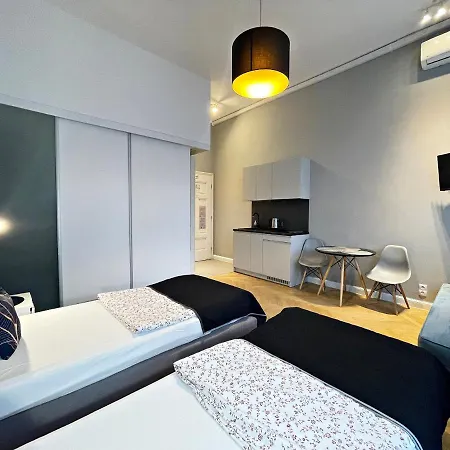 Wroclaw City Apartments شقة *